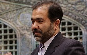 اولین امضای استاندار اصفهان برای تقدیر از یک خانواده شهید در محله کم برخوردار