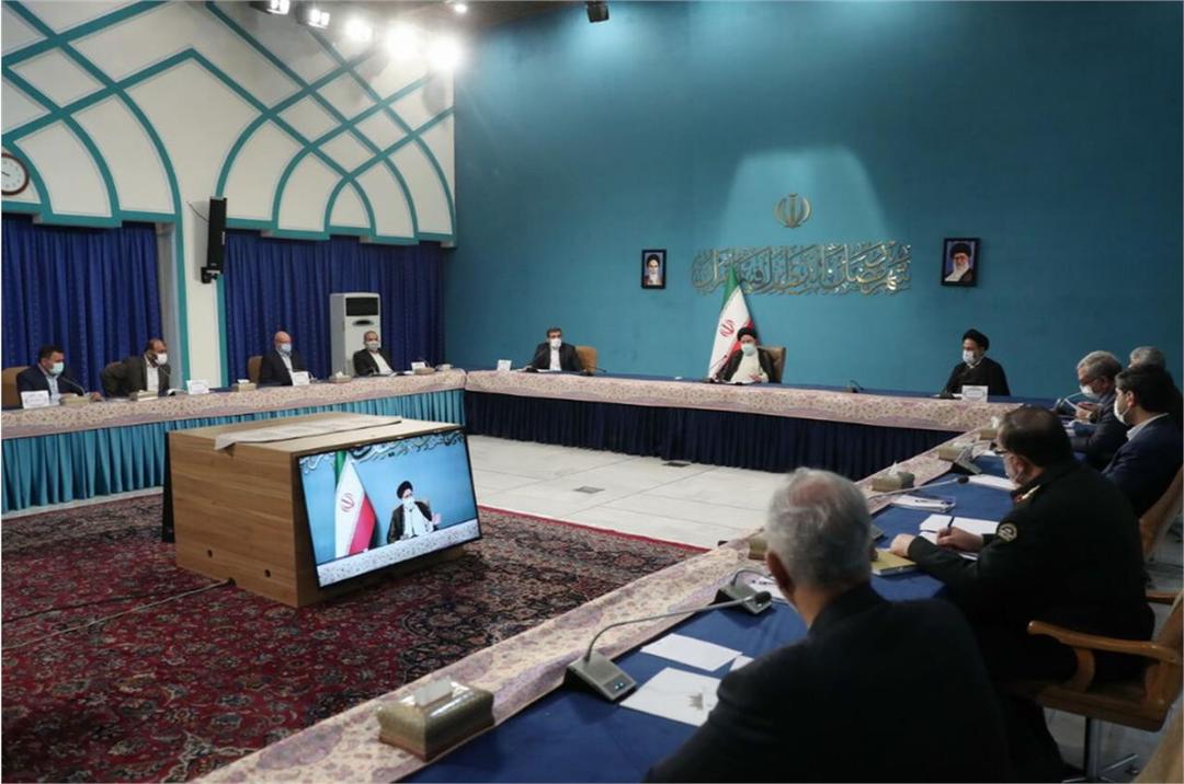 نخستین جلسه شورای عالی حج و زیارت پس از ۸ سال به ریاست رئیس جمهور برگزار و در آن بر ضرورت تسهیل و ارزان‌سازی سفر به اماکن زیارتی خارج و داخل کشور تاکید شد.