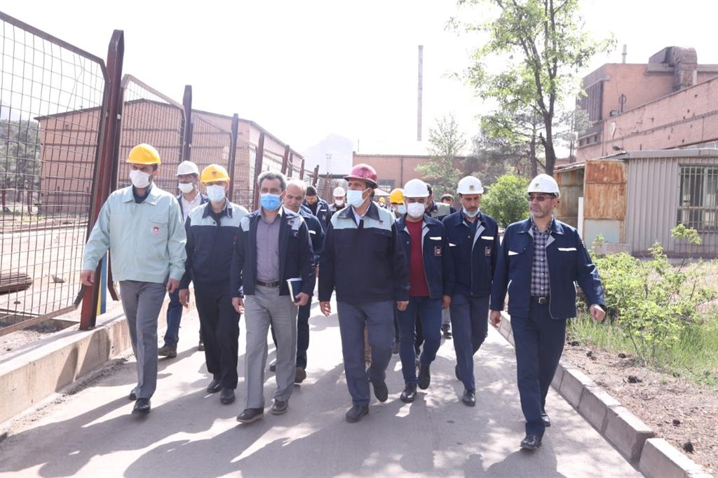 مهندس رخصتی در بازدید از کارگاه‌های پیرامونی شرکت تأکید کرد: ایجاد مرکز ملّی تعمیرات وَلو های صنعتی در ذوب‌آهن اصفهان