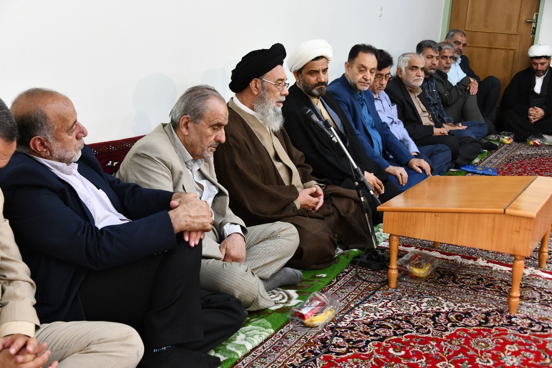 دیدارامام جمعه اصفهان با مسئولان شورای هیئات مذهبی و کانون مداحان اصفهان