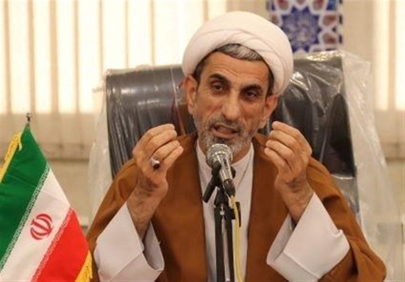 رئیس کل دادگستری استان اصفهان: « تکریم ارباب رجوع با ارتقاء سطح تکریم کارمندان و قضات بهتر انجام می‌پذیرد»