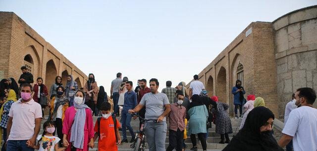 «تورم میان‌سالی» در کمین اصفهان