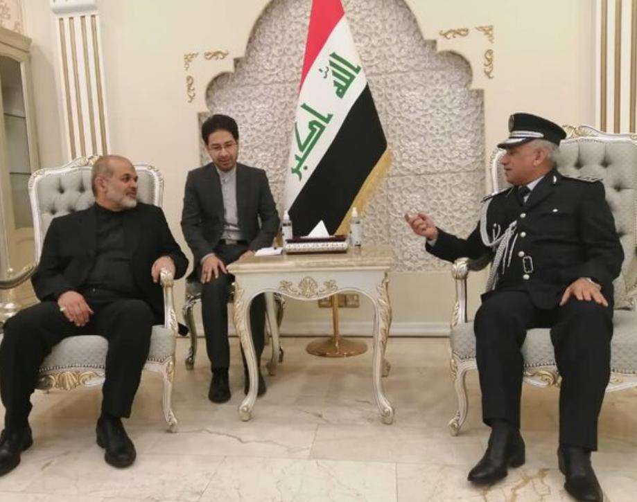 ورود وزیر کشور به عراق