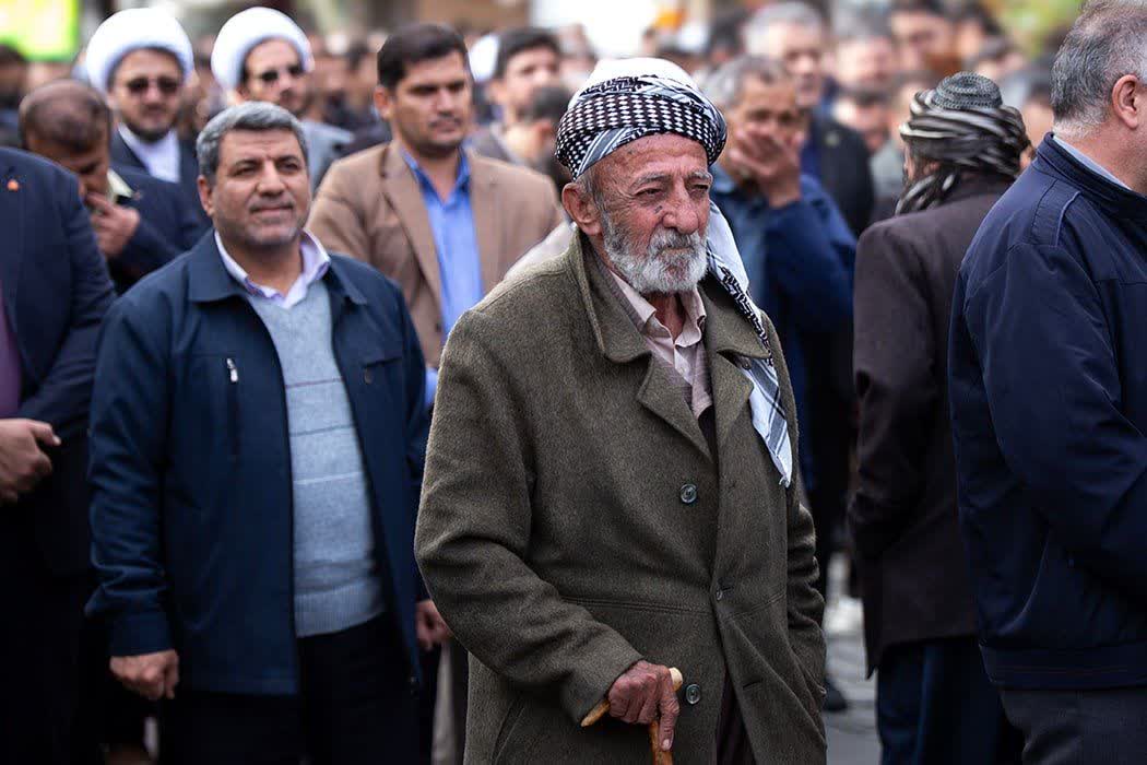 گزارش تصویری حضور حماسی مردم ولایتمدار کردستان در راهپیمایی ۱۳ آبان: