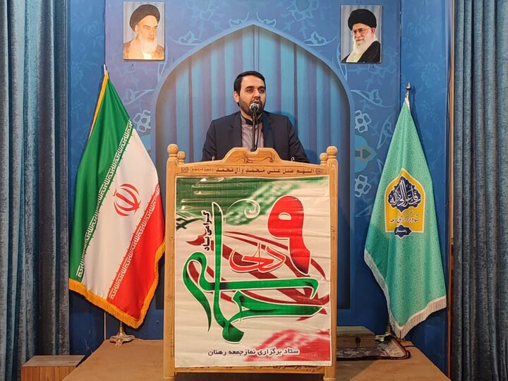 سخنگو و عضو هیئت رئیسه شورای شهر اصفهان مطرح کرد:شبکه‌های مردمی و انقلابی از نفوذ دشمن در میان نسل جوان جلوگیری کنند