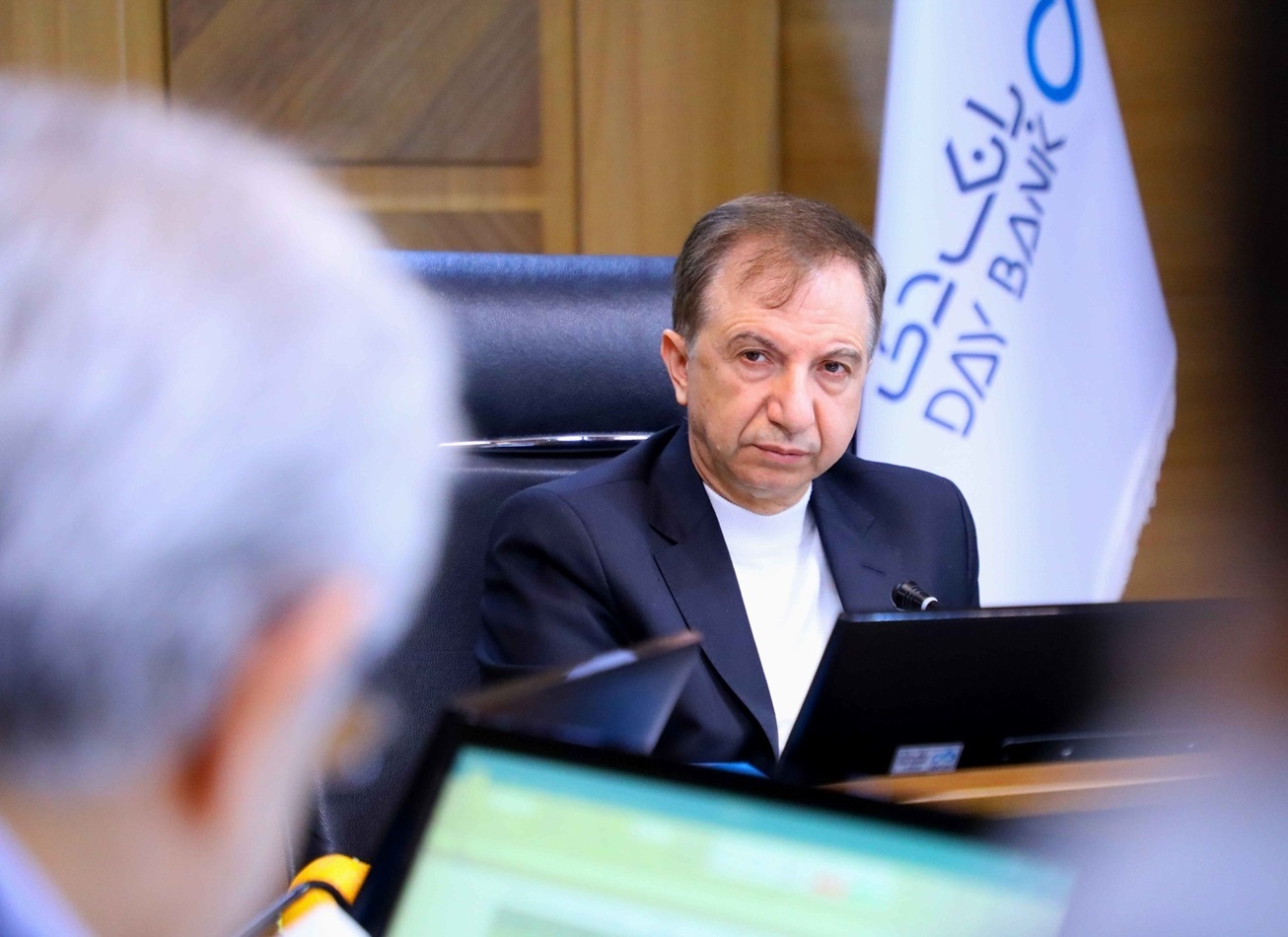  مدیرعامل بانک دی عنوان کرد: افزایش سرعت در جذب منابع ارزان قیمت ، اولویت اصلی بازاریابی شعب