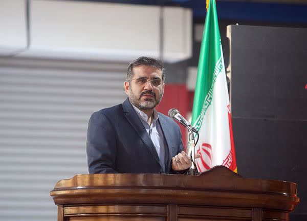 تقدیر محمدمهدی اسماعیلی، مدیرعامل بنیاد شهید رئیسی از اوحدی، معاون رئیس‌جمهور و رئیس بنیاد شهید: