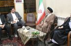 نماینده ولی فقیه وامام جمعه اصفهان دردیداربا مدیر شعب بانک قرض‌الحسنه مهر ایران عنوان کرد: مردم به قرض الحسنه اهمیت می دهند