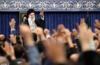 رهبر انقلاب در دیدار خانواده‌های شهید رئیسی و دیگر شهیدان خدمت عنوان کرد:خدمات شهید رئیسی مایه آبروی ملی‌، عزت ملی و اعتبار ملت ایران بود