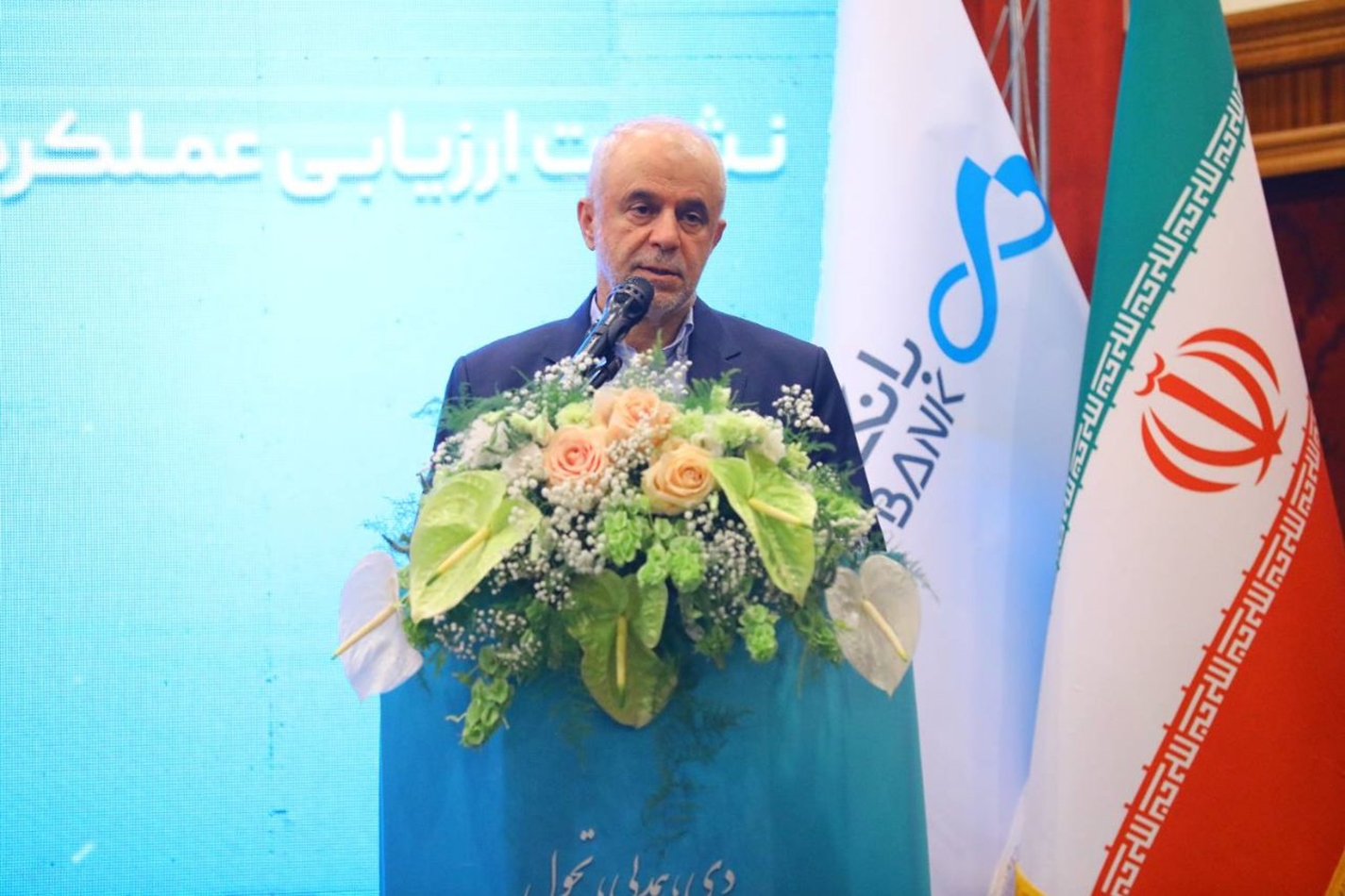  معاون رئیس‌جمهور و رئیس بنیاد شهید و امور ایثارگران:عملکرد بانک دی در دوره جدید مدیریتی، الگویی برای سایر بانک‌هاست
