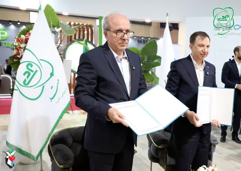  حضور شرکت متد در نخستین روز نمایشگاه بین المللی ایران هلث ۱۴۰۴/ امضای تفاهم‌نامه همکاری میان شرکت متد و بانک دی