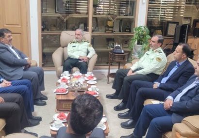 راه‌های تعامل و همکاری‌ آبفای استان اصفهان و نیروی انتظامی بررسی شددر نشست مشترک مدیرعامل آبفا و فرمانده انتظامی استان اصفهان، راه‌های تعامل و همکاری‌ بیشتر بررسی شد