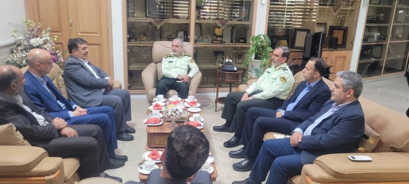 راه‌های تعامل و همکاری‌ آبفای استان اصفهان و نیروی انتظامی بررسی شددر نشست مشترک مدیرعامل آبفا و فرمانده انتظامی استان اصفهان، راه‌های تعامل و همکاری‌ بیشتر بررسی شد