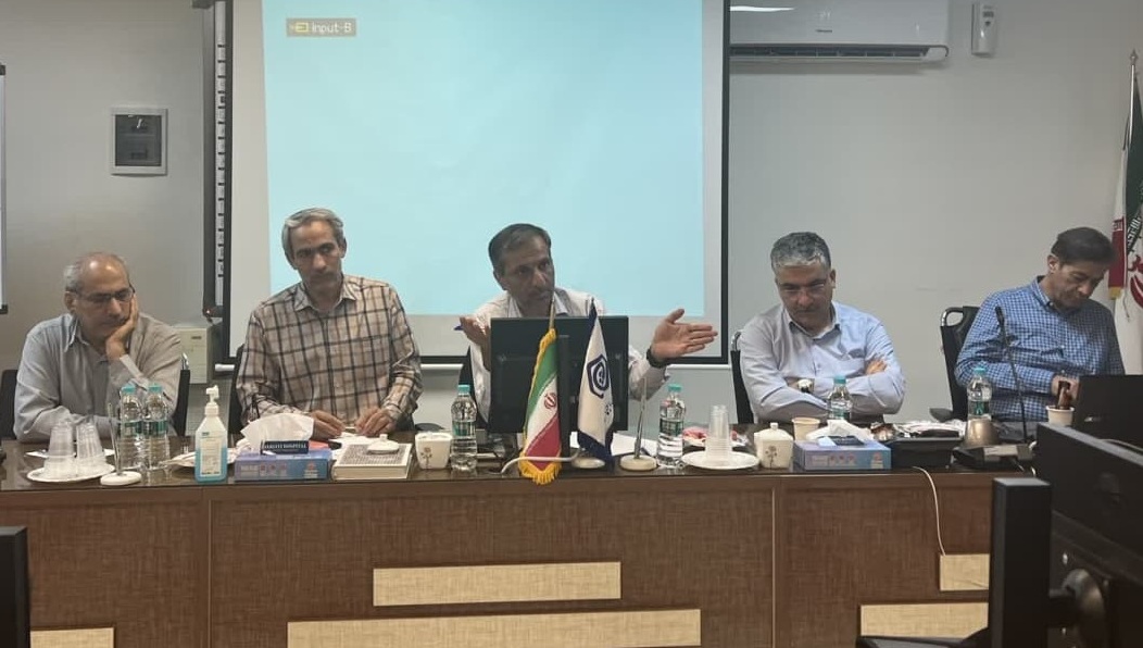 مدیر درمان اصفهان مطرح کرد: تعهد و آمادگی، شرط عبور از وضعیت فعلی است