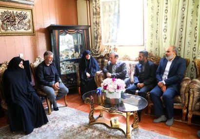 دیدار استاندار قزوین با جمعی مسئولان از خانواده شهید امیرحسین باجلان