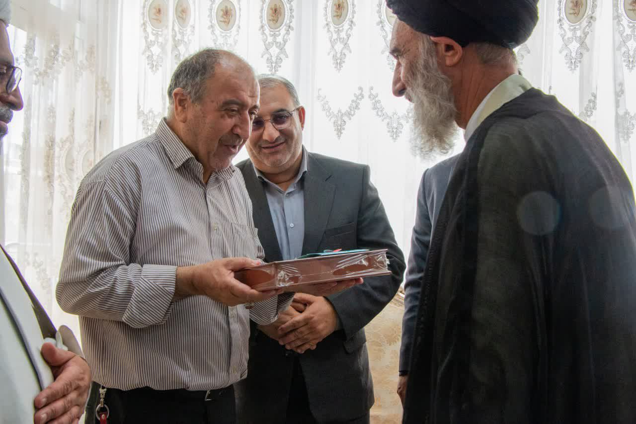دیدار با خانواده معظم شهیدان والامقام «الله قلی کیانی» و «وحید کاظمی نیا» در شهرکرد