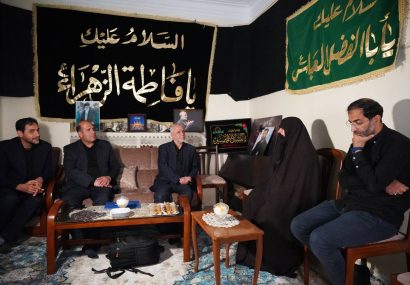 دردیدار رئیس بنیاد شهید و امور ایثارگران با خانواده شهید «محمد قبادی» عنوان شد: خانواده شهدا در بالاترین درجه امانت خود را در راه خدا تقدیم کردند