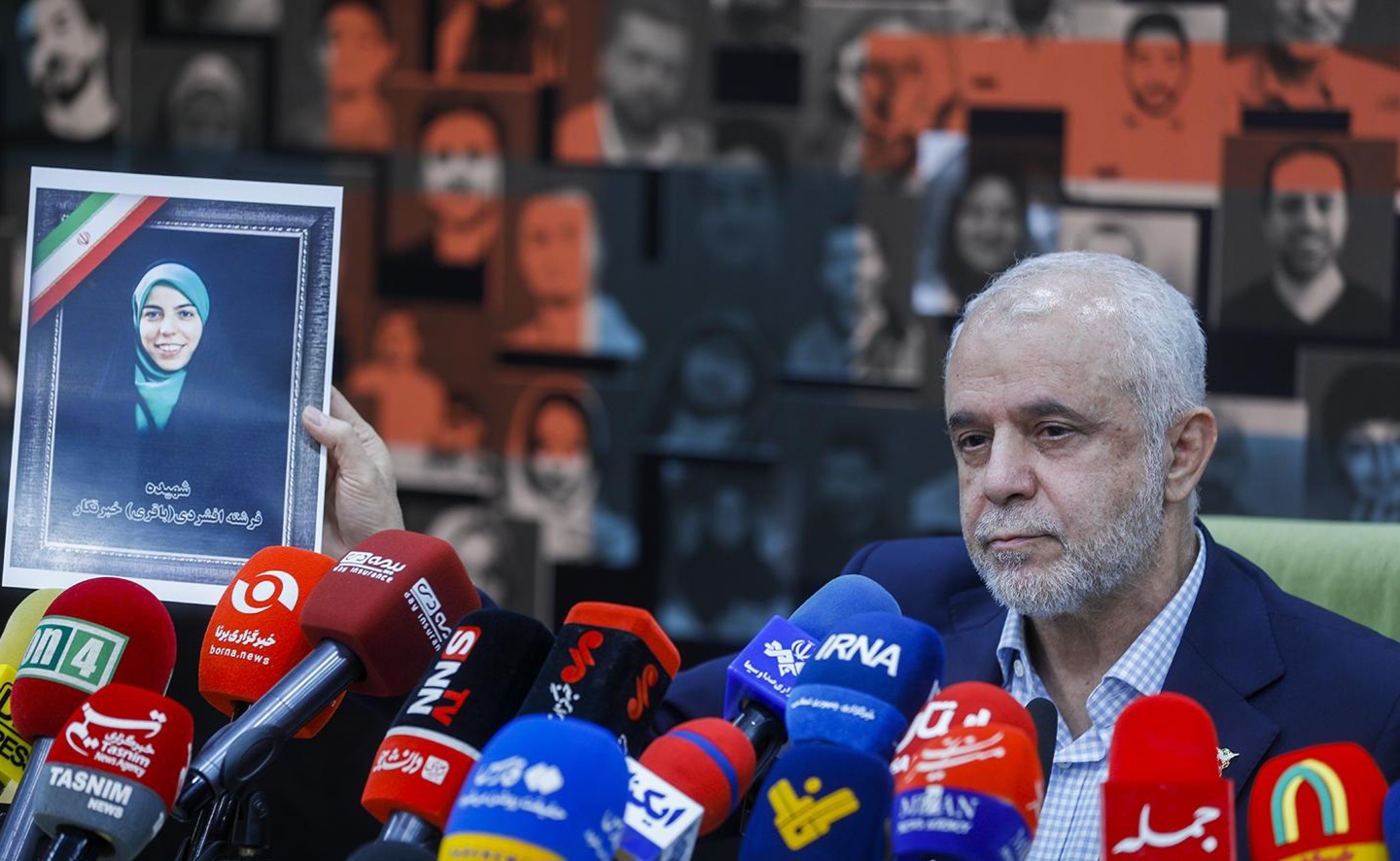 رئیس بنیاد شهید و امور ایثارگران عنوان کرد: رژیم سفاک صهیونیست در سرزمین‌های اشغالی دچار بحران‌های روانی شده است/ با تشییع با شکوه شهدا شاهد وحدت بین مردم بودیم