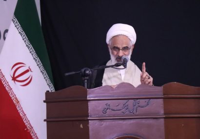 نماینده ولی‌فقیه در سپاه پاسداران انقلاب اسلامی تاکید کرد:خون شهید سلامی نه تنها مکتب او را زنده کرد، بلکه ملت را هزاران برابر مقاوم‌تر ساخت
