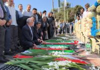 معاون رییس جمهور و رییس بنیاد شهید و امور ایثارگران به مقام شهدای اصفهان ادای احترام کرد