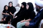 تکریم خانواده شهید اقتدار مسعود سبزی توسط مدیرکل بنیاد شهید استان یزد