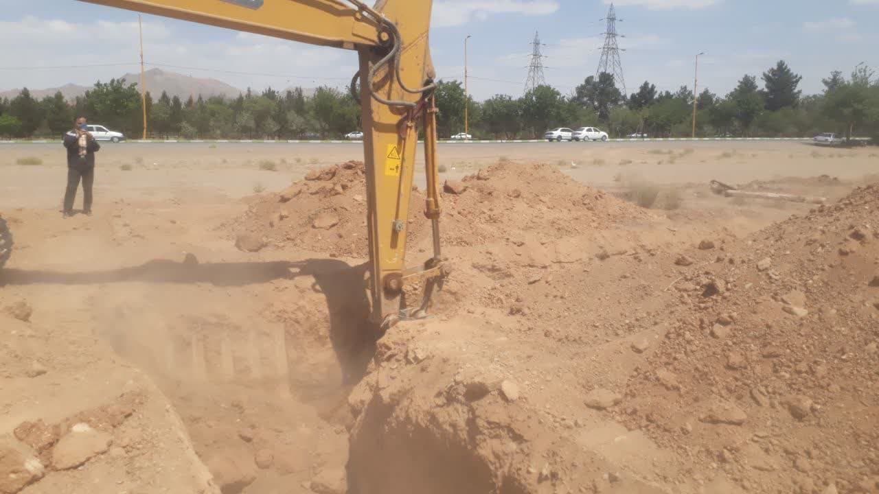 فیبرنوری مخابرات در مسیر ذوب ‌آهن اصفهان