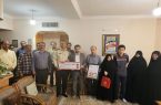 مدیر منطقه ۱۰ شهرداری اصفهان در دیدار با خانواده شهید وزیریان عنوان کرد:شهدا چراغ‌های همیشه فروزان مسیر خدمتگزاری هستند