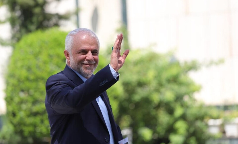 رییس بنیاد شهید و امور ایثارگران عنوان کرد: تمامی حقوق خانواده شهدای جنگ ۱۲ روزه پرداخت می شود/ بازسازی منازل تخریب‌شده در اولویت است/ ۲۷۲ شهید جزو غیرنظامیان هستند