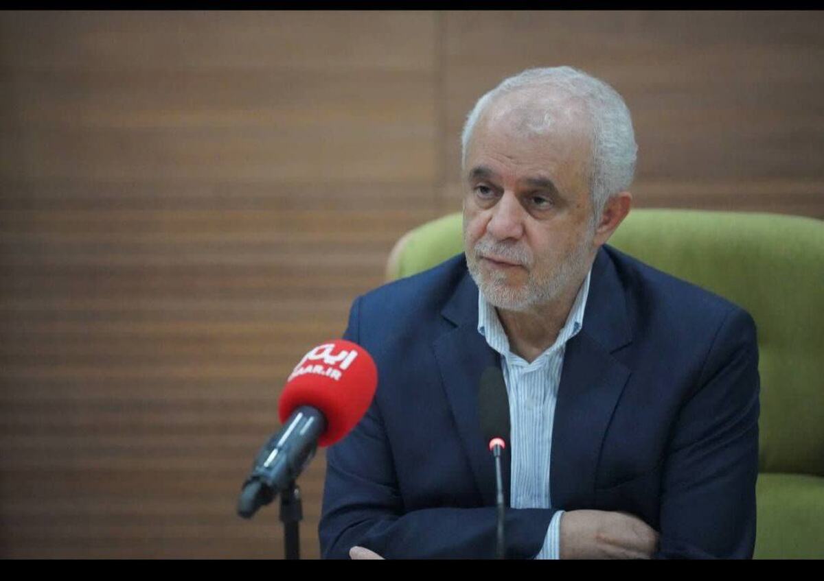 معاون رئیس جمهور و رئیس بنیاد شهید و امور ایثارگران در نشست صمیمی با خانواده شهدای هوافضا عنوان کرد: نقش موثر شهدای هوافضا در ایجاد قدرت بازدارندگی/ شهدای هوافضا الگوی تلفیق ایمان، تخصص و مسئولیتپذیری/ موفقیت شهدا به پشتوانه خانوادههای متعهد و انقلابی بود