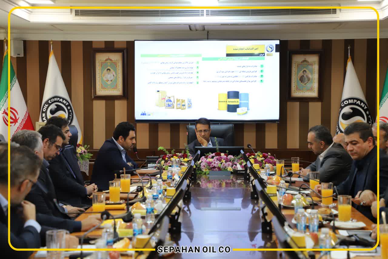 تقدیر صندوق بازنشستگی نفت از موفقیت صادراتی بزرگ شرکت نفت سپاهان