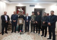  در دیدار مهندس اوحدی با خانواده «شهیده اعظم میرزایی» عنوان شد: حضور خانواده شهدا در جامعه، برکت و افتخار بزرگی برای نظام اسلامی است