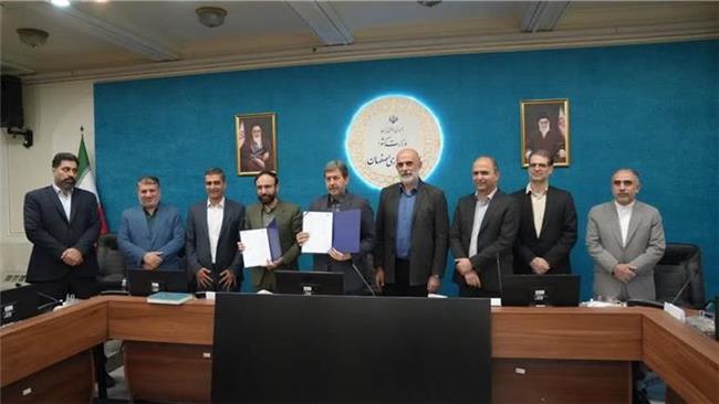 امضای تفاهم‌نامه همکاری میان استانداری اصفهان و هلدینگ مهام شرق در مسیر توسعه زیرساخت‌های آب و برق استان