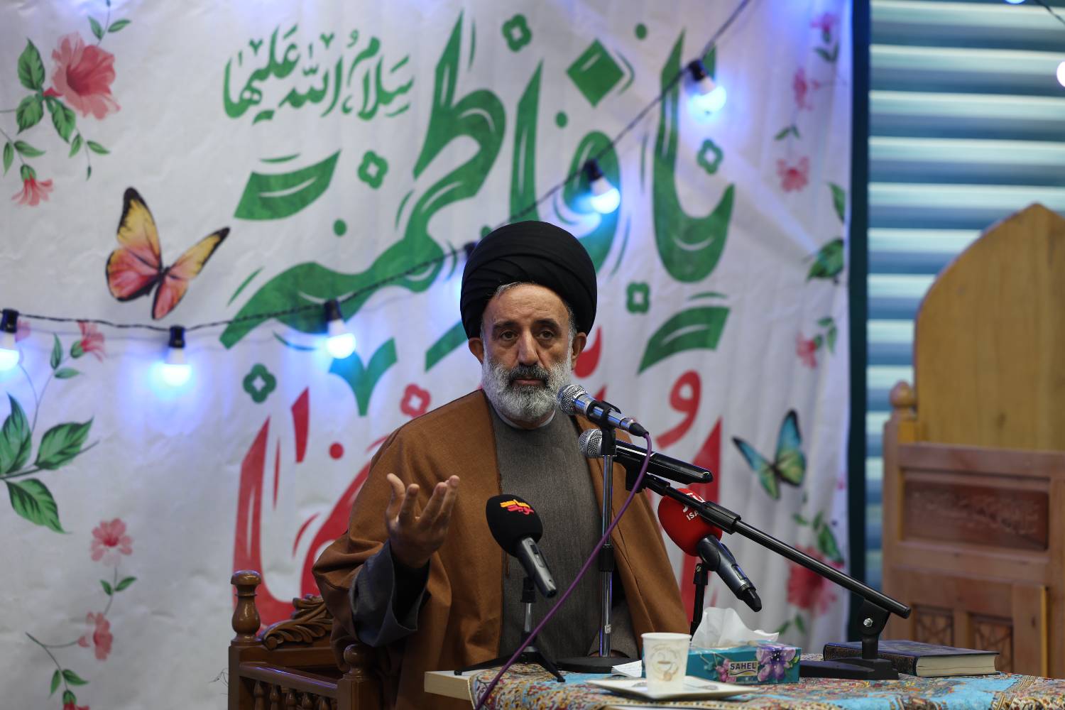  نماینده ولی‌فقیه در بنیاد شهید و امورایثارگران بیان کرد: حضرت زهرا(س) الگوی تمدن‌سازی / حضور خانم آباد در بنیاد شهید «یک ظرفیت تحول‌آفرین» برای جامعه بانوان این نهاد مقدس