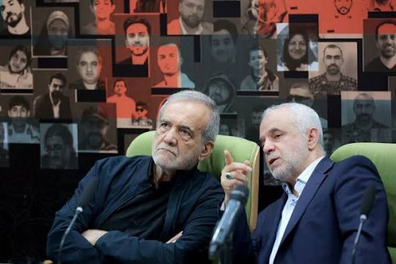 پاسخ جامعه ایثارگری به فضاسازیهای سیاسی علیه مهندس اوحدی؛ حمایت قاطع فرزندان شاهد وایثارگر از رئیس بنیاد شهید