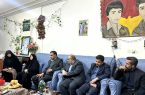 دیدارسرپرست بنیاد شهید استان اصفهان با خانوادههای معزز شهیدان در شهرستان مبارکه