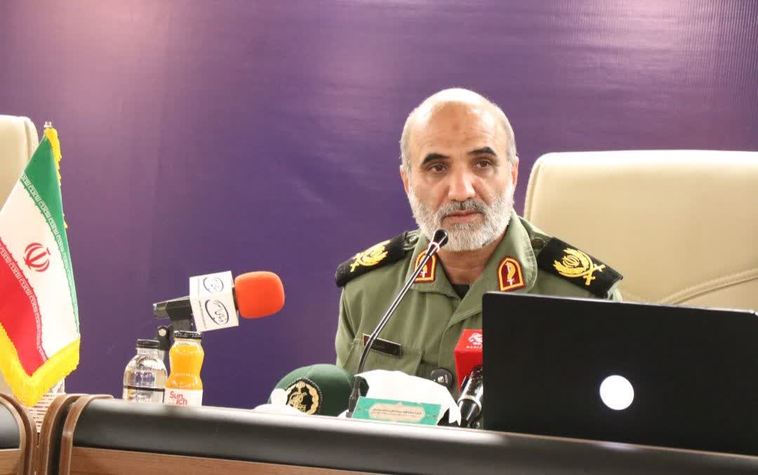 جانشین فرمانده سپاه حضرت صاحب‌الزمان (عج) استان اصفهان عنوان کرد:اصناف از مؤلفه‌های راهبردی قدرت انقلاب اسلامی هستند