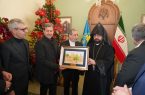  دیدار وزیر امور خارجه و استاندار اصفهان با خانواده معظم شهدای ارامنه در آستانه سال نو میلادی