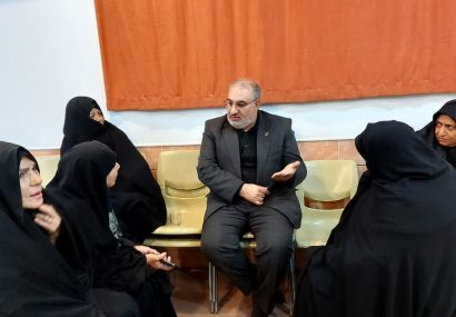 باحضور سرپرست بنیاد شهید استان اصفهان انجام شد: مراسم تکریم از همسران شهدا کاشان برگزار شد