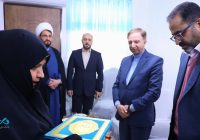  دیدار مدیرعامل و عضو هیأت‌مدیره بانک دی با مادر شهید جنگ ۱۲ روزه