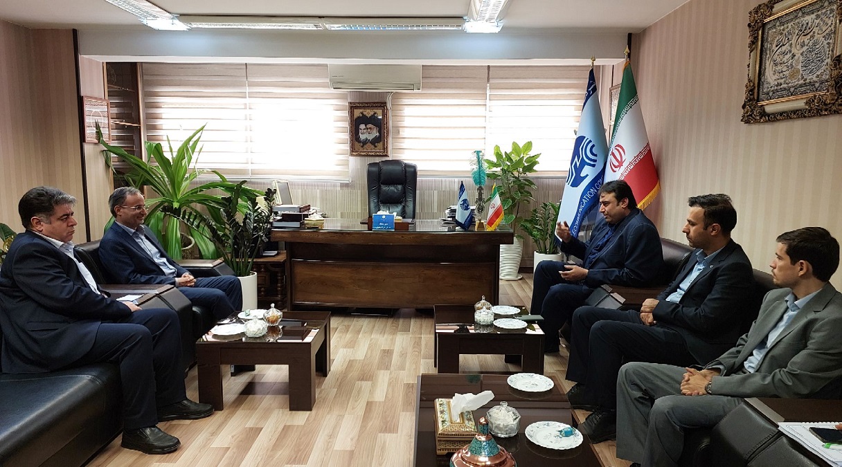  دیدار مدیر مخابرات منطقه اصفهان با مدیریت شعب بانک مهر ایران