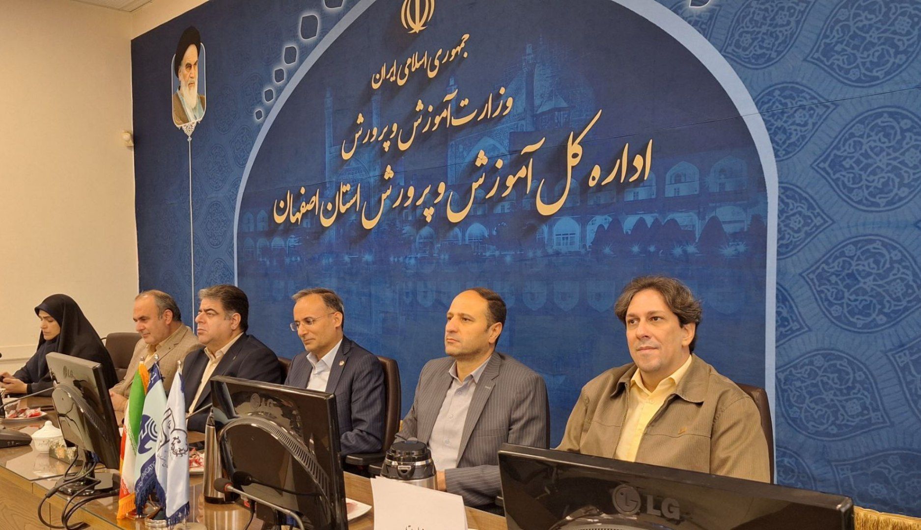 نشست تخصصی مدیران مخابرات و آموزش‌وپرورش استان اصفهان برگزار شد