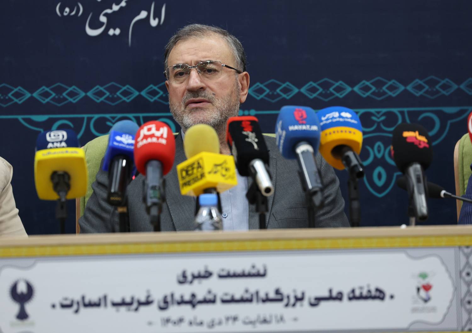 معاون فرهنگی و آموزشی بنیاد شهید و امور ایثارگران در جمع خبرنگاران بیان کرد: رسانهها در تبیین ثمره مقاومت شهدا نقش حیاتی دارند/ اعلام برنامههای هفته بزرگداشت شهدای غریب در اسارت