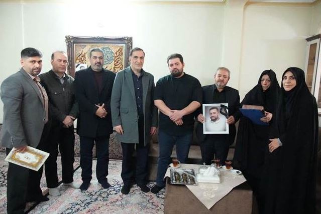 دیدار رئیس بنیاد شهید و امور ایثارگران با خانواده شهدای جنایات آمریکایی ـ صهیونیستی