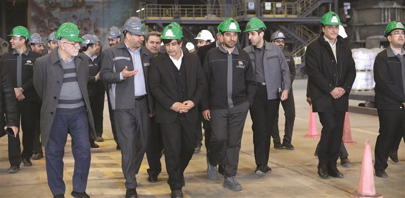 مدیرعامل گروه فولاد مبارکه، در بازدید از منطقه صنعتی و معدنی گلگهرعنوان کرد: پاسخگویی به سهامداران مأموریتی اساسی و غیرقابلچشمپوشی است