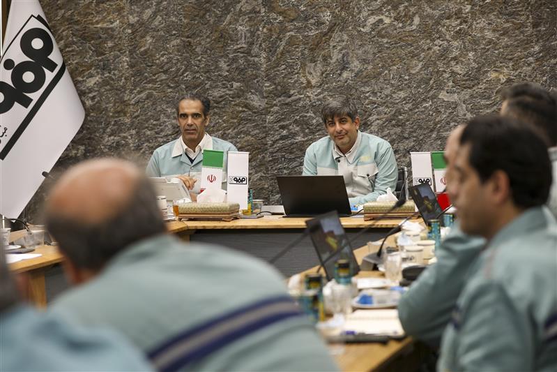 با هدف انسجام هر چه بیشتر سازمانی و افزایش بهرهوری صورت گرفت: نشست مدیر عامل گروه فولاد مبارکه با مدیران و روسای ناحیه نورد سرد