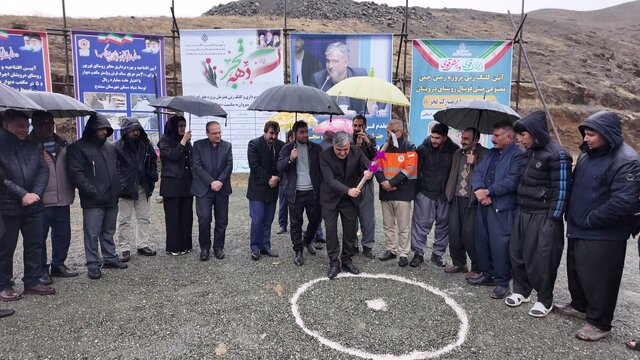 فرماندار سنندج: توسعه فضاهای ورزشی روستایی عامل ارتقای سلامت و کاهش آسیب‌های اجتماعی است