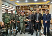 دیدار مدیر مخابرات منطقه اصفهان با فرمانده پایگاه چهارم رزمی هوانیروز دیدار مدیر مخابرات منطقه اصفهان با فرمانده پایگاه چهارم رزمی هوانیروز