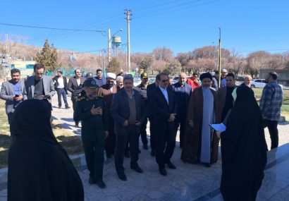 رئیس سازمان بازرسی کل کشور در گلزار شهدای گمنام تیران به مقام شامخ شهیدان ادای احترام کرد