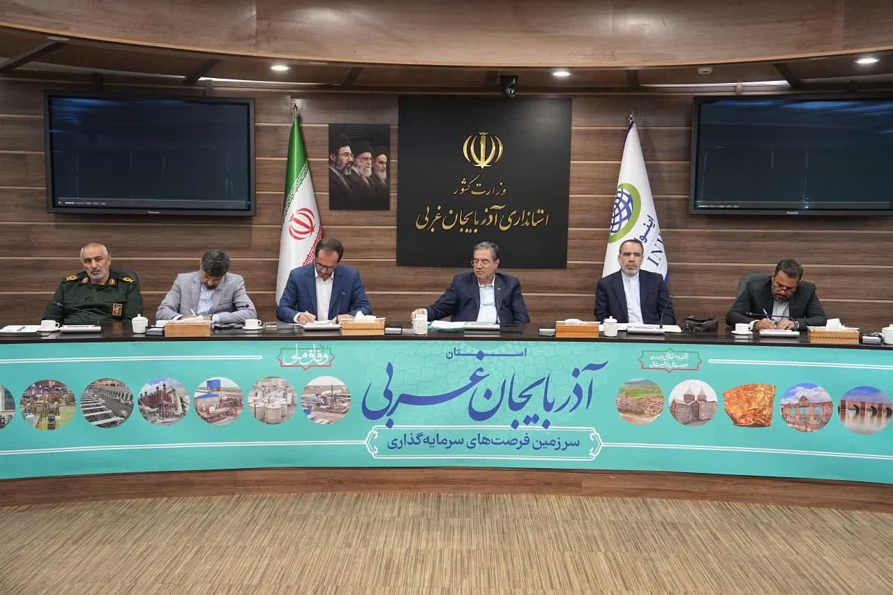سازمان ها و نهادها تأکید استاندار آذربایجان غربی بر تقویت زیرساخت‌ها و غنی‌سازی فرهنگی مسیر اربعین در مرز تمرچین