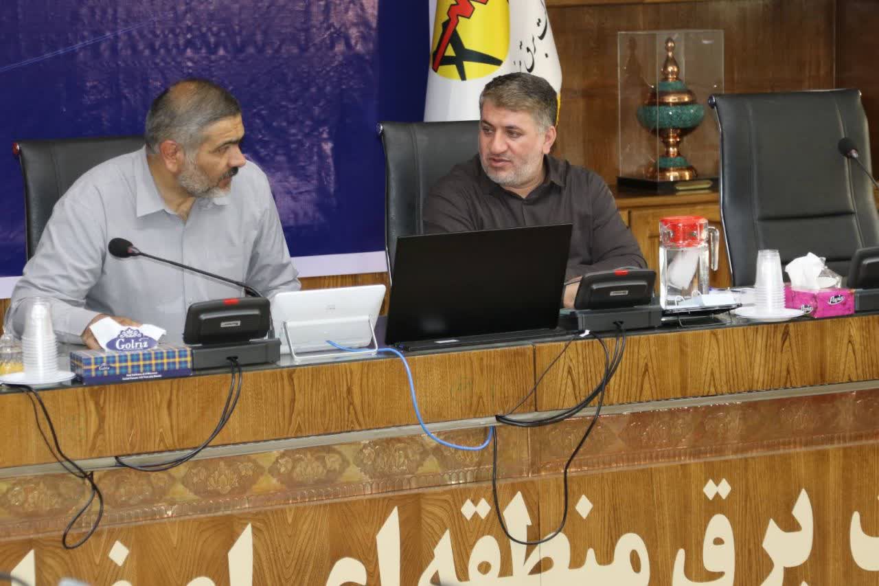 برگزاری نشست میز انرژی استان اصفهان با محوریت توسعه نیروگاه‌های خورشیدی